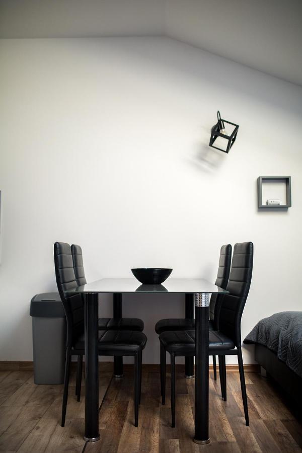 Apartament Manhattan Mielec Buitenkant foto